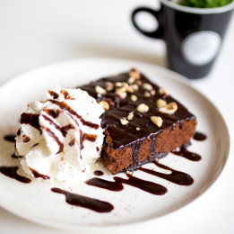 Brownie-With-Ice-Cream
